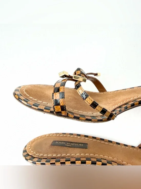 LOUIS VUITTON | Damier Check Kitten Heel Mule Sandals Gold LV Charm EU 38.5 Y2K - Picture 12 of 15